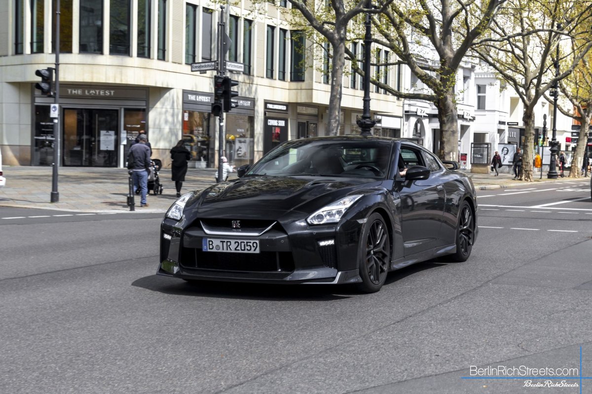 Nissan GT-R R35 (2017) spotted in Berlin — BerlinRichStreets